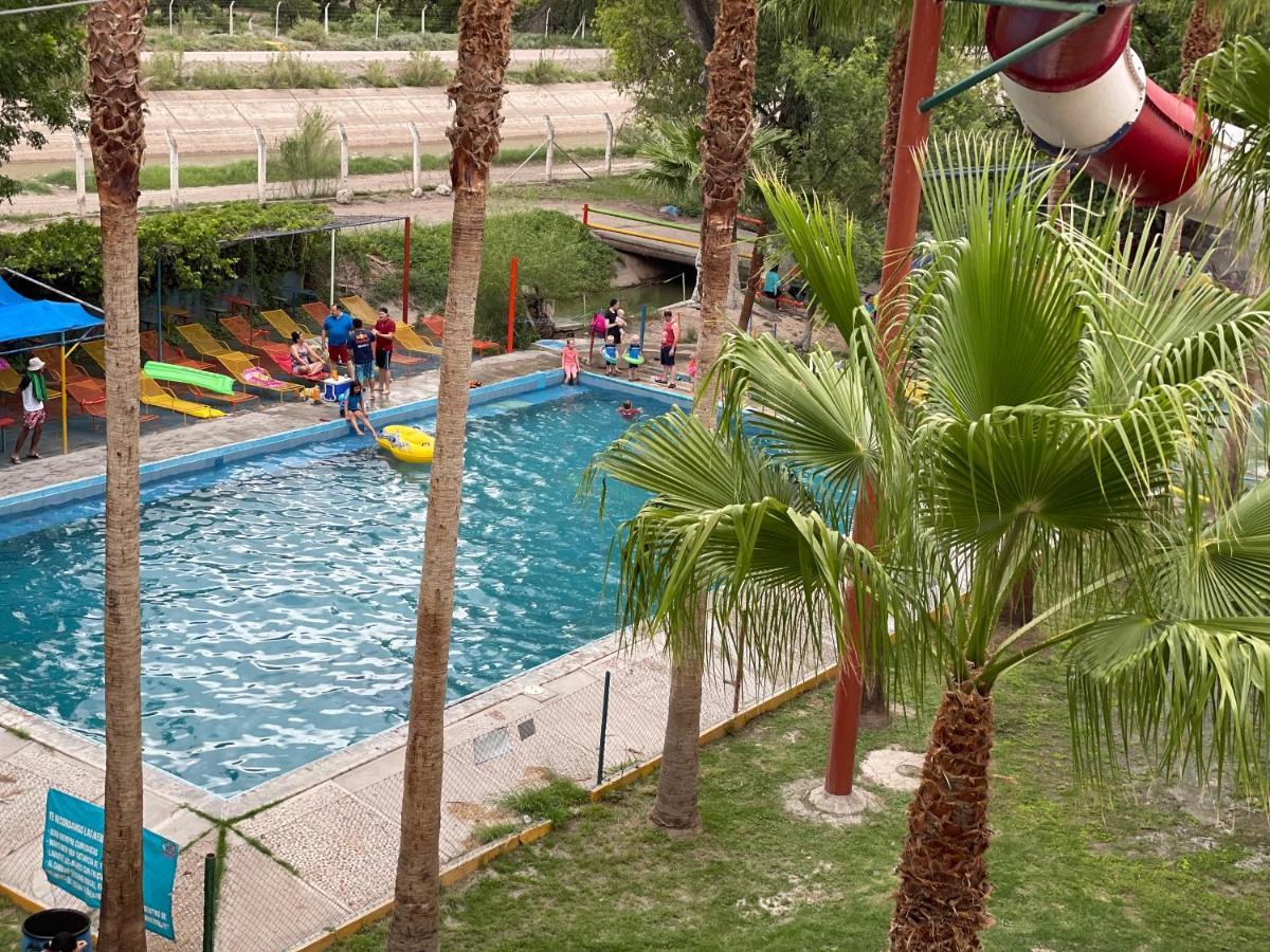 Hotel Y Balneario Ojo Caliente Camargo Exteriör bild